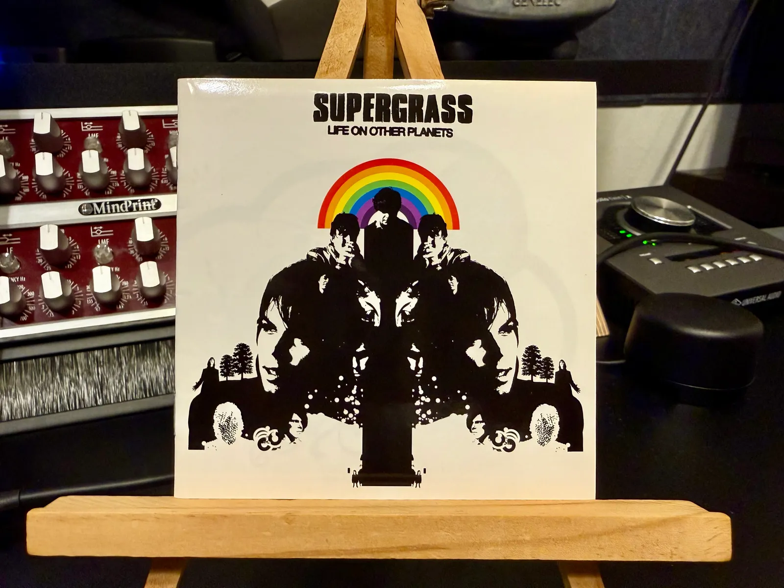 Supergrass『Life on Other Planets』── ジャケ買いの一枚と、口ずさみたくなる La Song